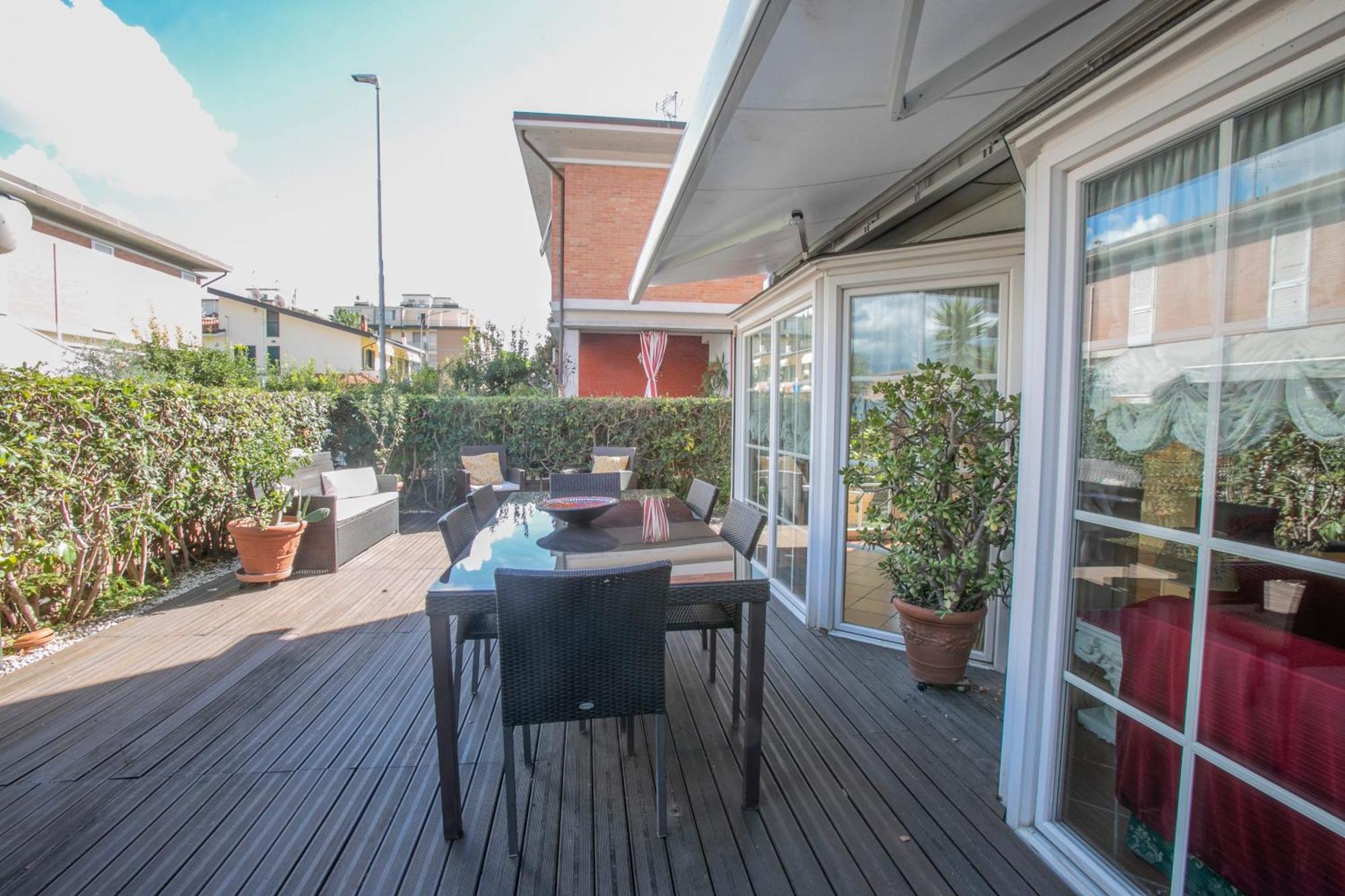 Maison Renee Βιαρέτζιο Εξωτερικό φωτογραφία
